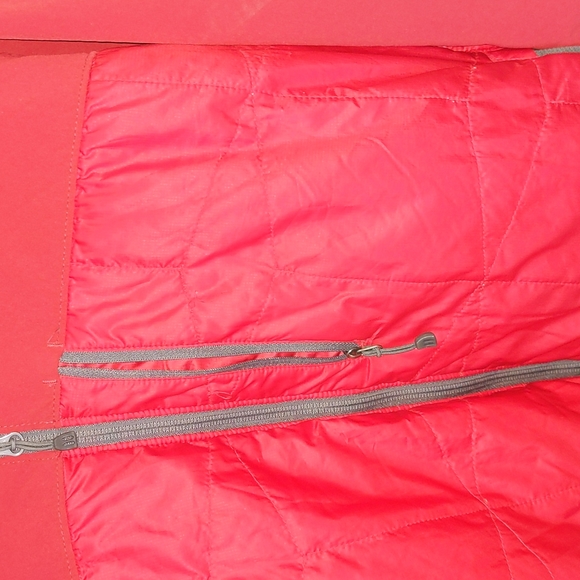 REI Men's XL Two Toned Red Hooded Primaloft Pertex Quantum GCO Jacket - Picture 2 of 10